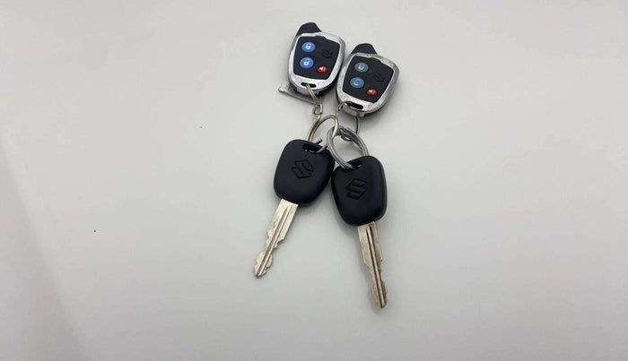 2019 Maruti Alto LXI, CNG, Manual, 90,221 km, Key Close Up