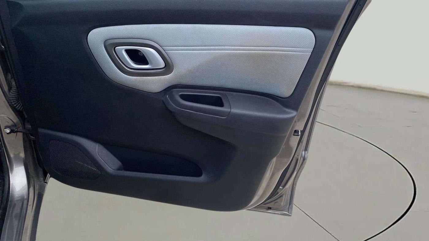 2021 Datsun Redi Go T(O), Petrol, Manual, 19,234 km, Driver Side Door Panels Control