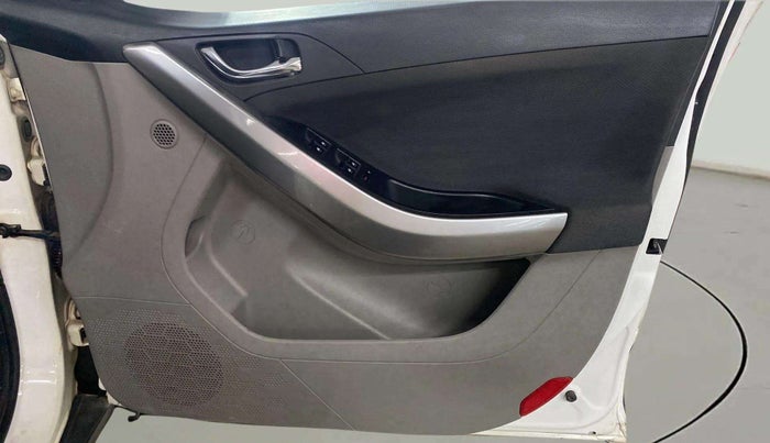 2018 Tata NEXON XZ PLUS DIESEL, Diesel, Manual, 61,365 km, Driver Side Door Panels Control