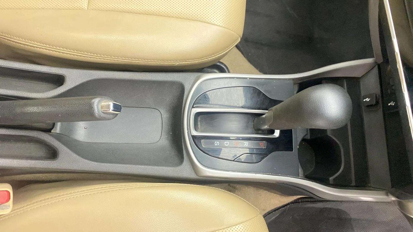 2019 Honda City 1.5L I-VTE V CVT, Petrol, Automatic, 54,663 km, Gear Lever