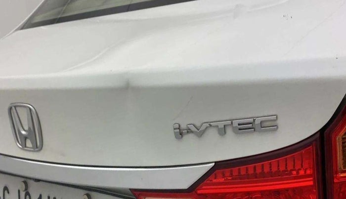 2019 Honda City 1.5L I-VTE V CVT, Petrol, Automatic, 54,663 km, Dicky (Boot door) - Slightly dented