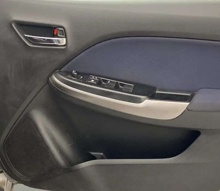 2020 Maruti Baleno DELTA PETROL 1.2, Petrol, Manual, 31,059 km, Driver Side Door Panels Control