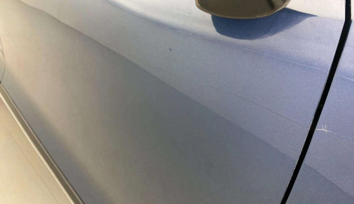 2017 Maruti Baleno ZETA PETROL 1.2, Petrol, Manual, 79,145 km, Driver-side door - Minor scratches