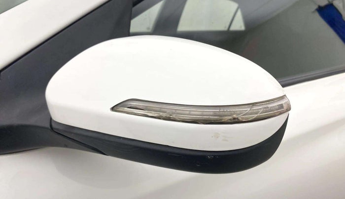 2019 Hyundai i20 Active 1.2 S, Petrol, Manual, 55,544 km, Left rear-view mirror - Indicator light has minor damage