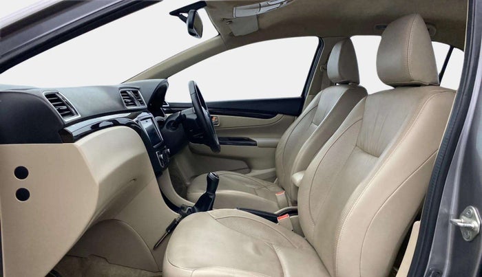 2017 Maruti Ciaz ALPHA 1.4 PETROL, Petrol, Manual, 78,677 km, Right Side Front Door Cabin