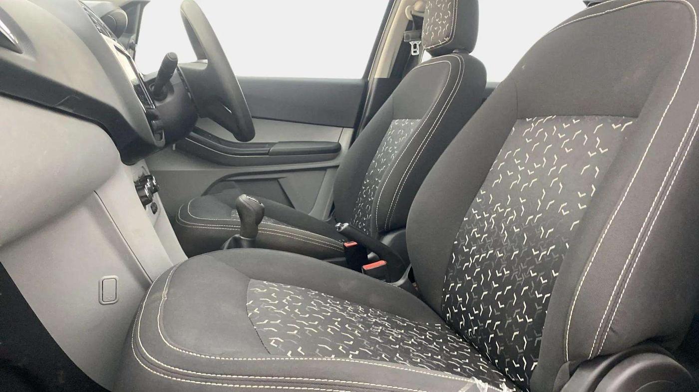 2023 Tata Tiago XT PETROL, Petrol, Manual, 21,519 km, Right Side Front Door Cabin