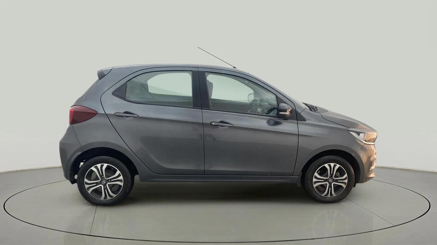 2023 Tata Tiago XT PETROL, Petrol, Manual, 21,519 km, Right Side