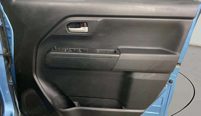 2019 Maruti New Wagon-R ZXI 1.2 AMT, Petrol, Automatic, 68,469 km, Driver Side Door Panels Control