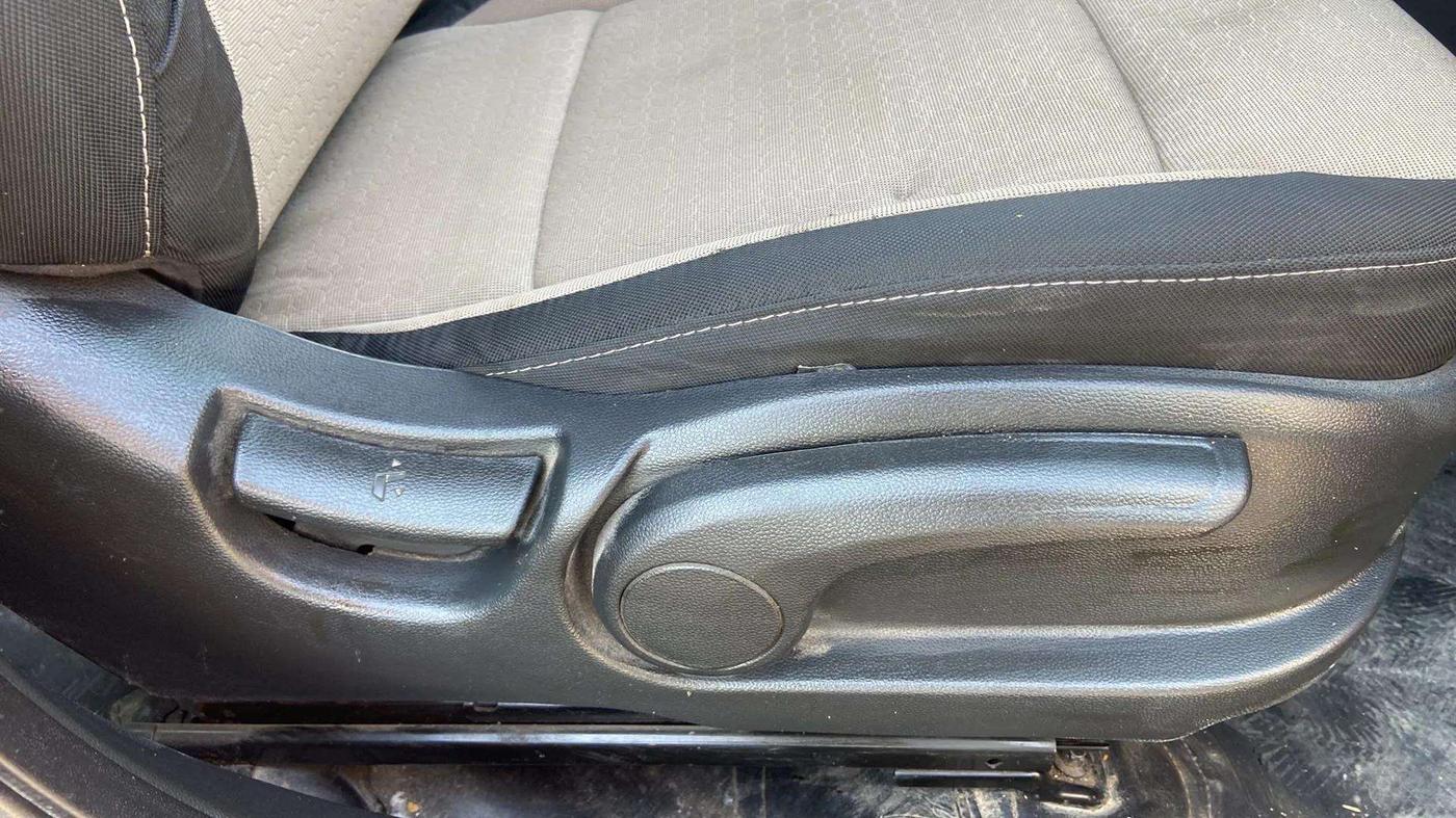 2015 Hyundai Elite i20 ASTA 1.2, Petrol, Manual, 89,638 km, Driver Side Adjustment Panel
