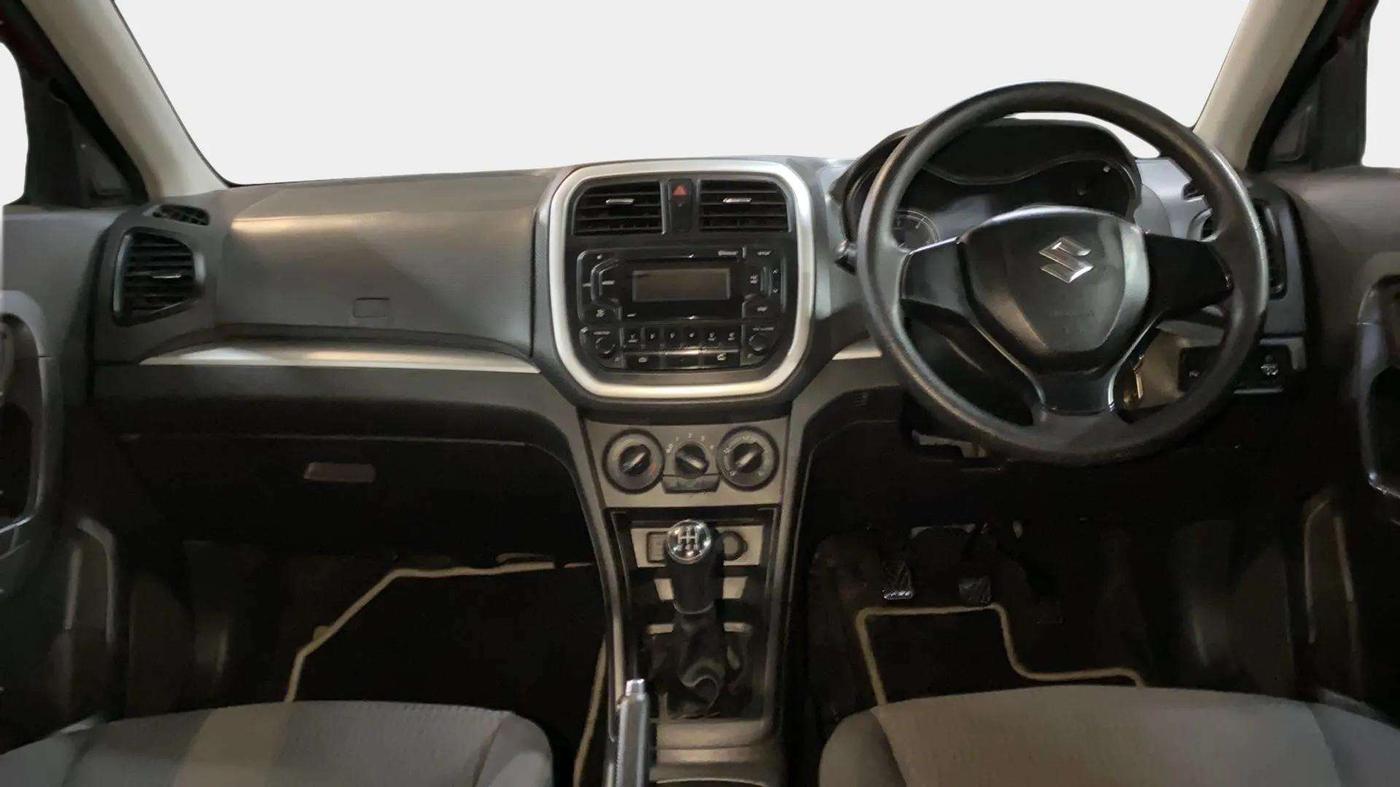 2017 Maruti Vitara Brezza VDI (O), Diesel, Manual, 62,125 km, Dashboard