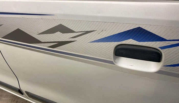 2013 Maruti Wagon R 1.0 LXI CNG, CNG, Manual, 78,548 km, Rear left door - Minor scratches