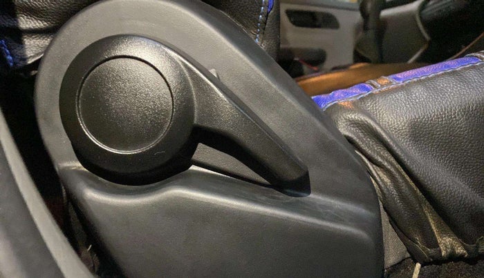 2021 Tata ALTROZ XT PETROL, Petrol, Manual, 16,228 km, Driver Side Adjustment Panel