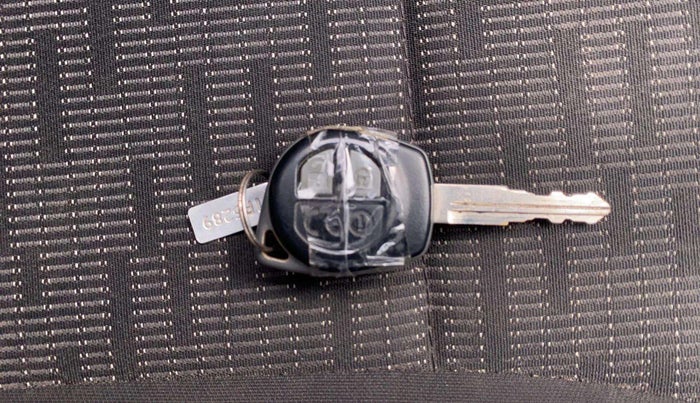 2017 Maruti IGNIS DELTA 1.2, Petrol, Manual, 41,288 km, Key Close Up