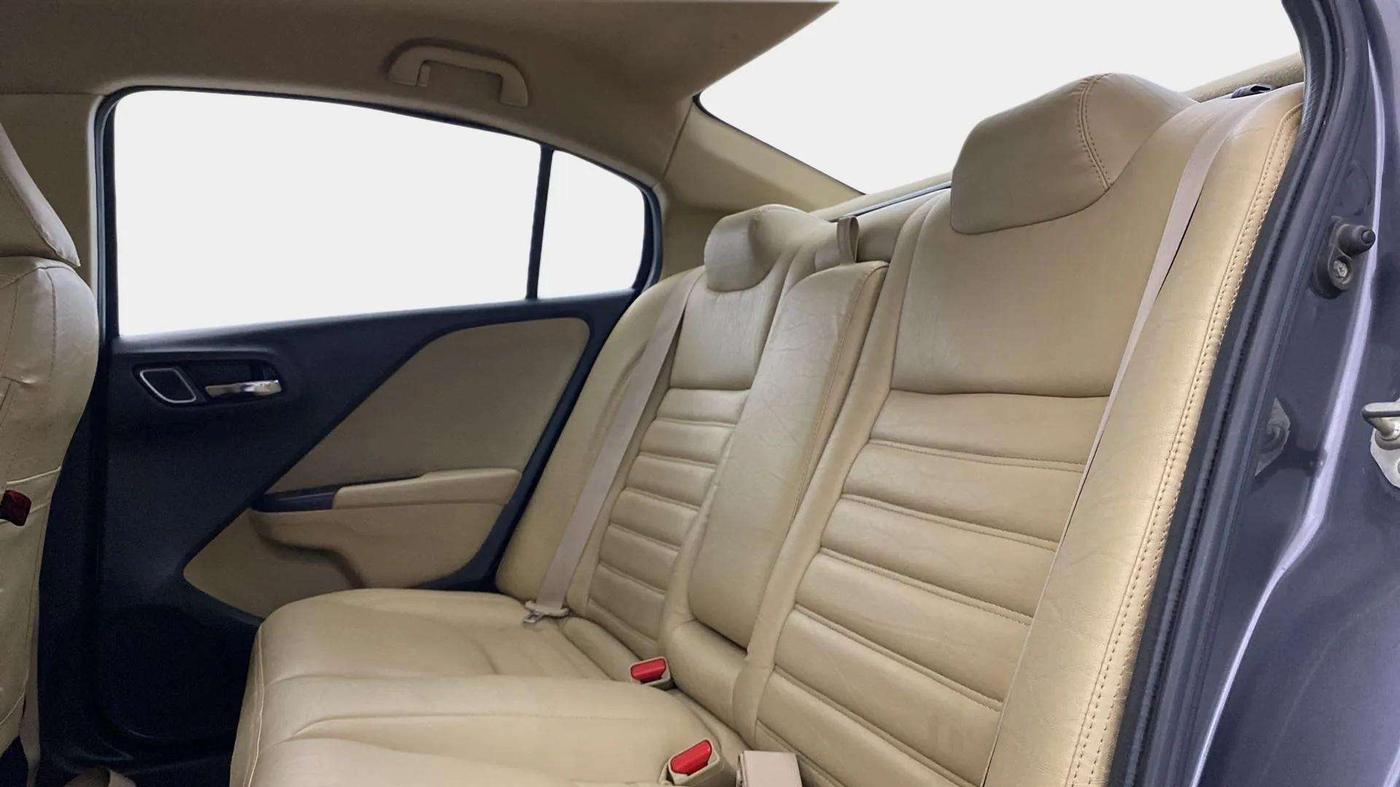 2018 Honda City 1.5L I-VTE V CVT, Petrol, Automatic, 56,267 km, Right Side Rear Door Cabin
