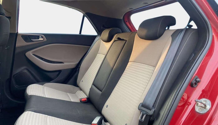2018 Hyundai Elite i20 ASTA 1.2 (O), Petrol, Manual, 38,239 km, Right Side Rear Door Cabin
