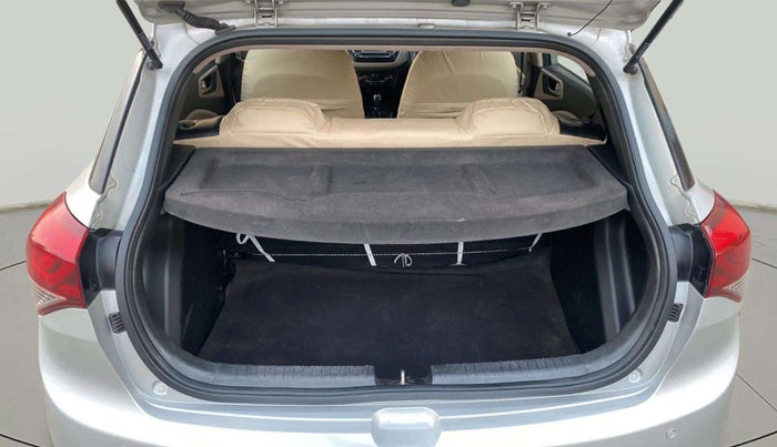 2016 Hyundai Elite i20 MAGNA 1.2, Petrol, Manual, 71,254 km, Boot Inside