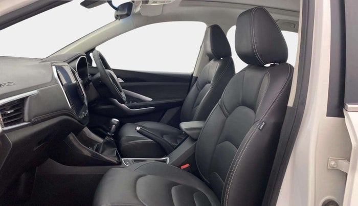 2019 MG HECTOR SHARP HYBRID 1.5 PETROL, Petrol, Manual, 37,557 km, Right Side Front Door Cabin