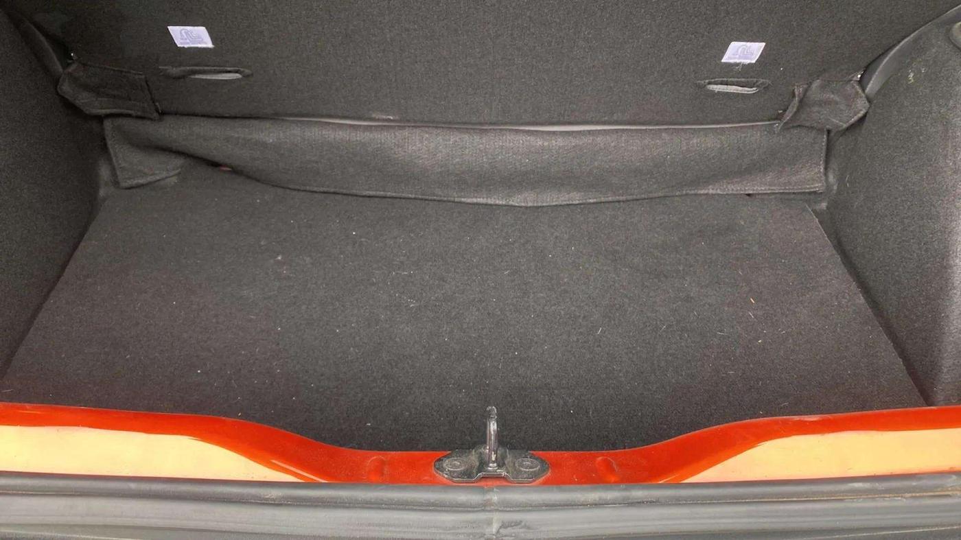 2022 Tata PUNCH ADVENTURE AMT, Petrol, Automatic, 14,944 km, Boot Inside