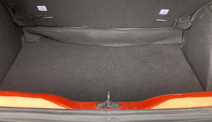 2022 Tata PUNCH ADVENTURE AMT, Petrol, Automatic, 14,944 km, Boot Inside