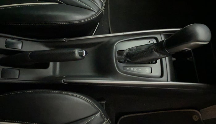2019 Toyota Glanza V CVT, Petrol, Automatic, 59,520 km, Gear Lever