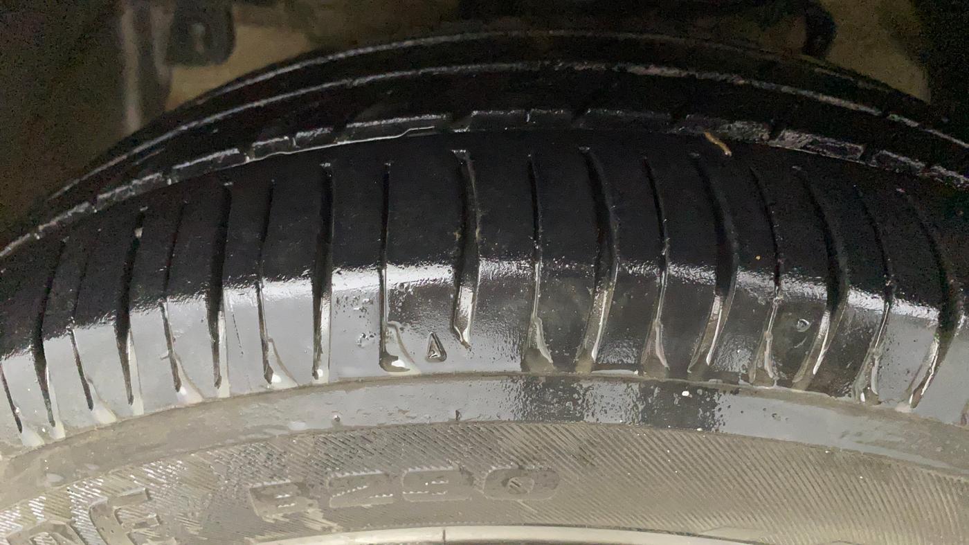 2015 Tata Bolt XM REVOTRON, Petrol, Manual, 61,167 km, Left Front Tyre Tread
