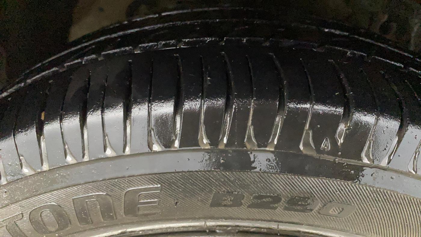 2015 Tata Bolt XM REVOTRON, Petrol, Manual, 61,167 km, Right Front Tyre Tread