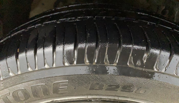 2015 Tata Bolt XM REVOTRON, Petrol, Manual, 61,167 km, Right Front Tyre Tread