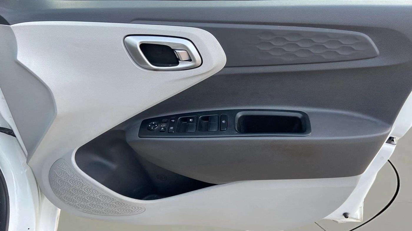 2020 Hyundai GRAND I10 NIOS SPORTZ AMT 1.2 KAPPA VTVT, Petrol, Automatic, 49,195 km, Driver Side Door Panels Control