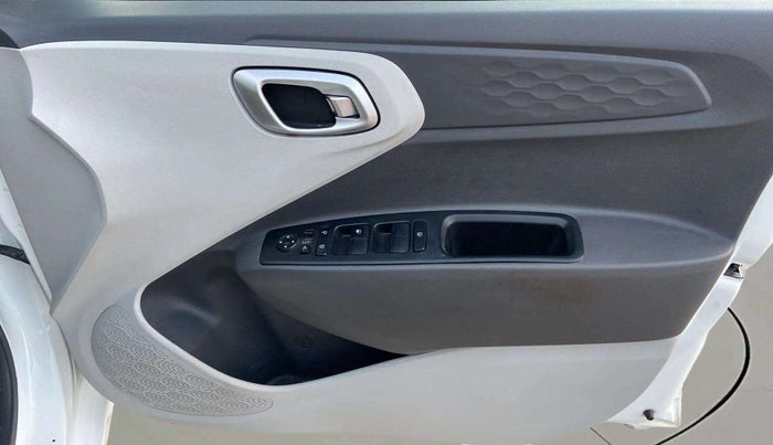 2020 Hyundai GRAND I10 NIOS SPORTZ AMT 1.2 KAPPA VTVT, Petrol, Automatic, 49,195 km, Driver Side Door Panels Control