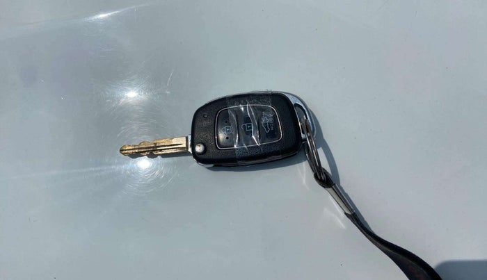 2020 Hyundai GRAND I10 NIOS SPORTZ AMT 1.2 KAPPA VTVT, Petrol, Automatic, 49,195 km, Key Close Up