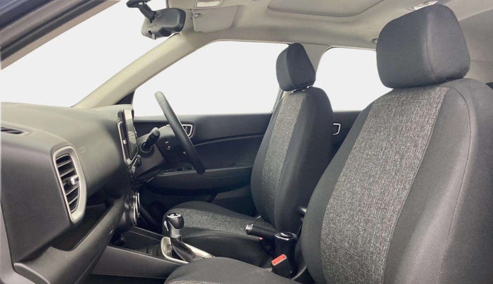 2019 Hyundai VENUE SX PLUS 1.0 TURBO DCT, Petrol, Automatic, 44,668 km, Right Side Front Door Cabin