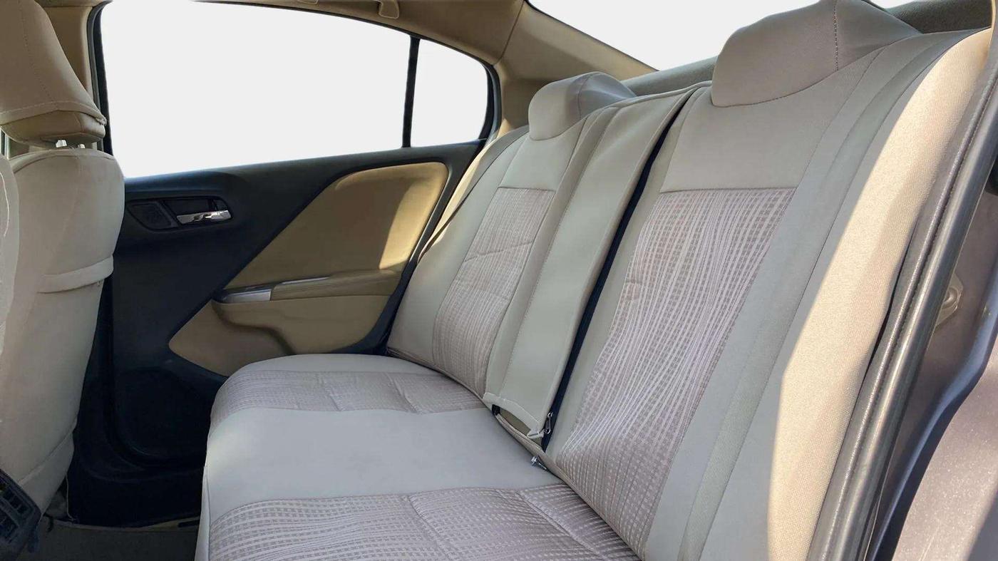 2015 Honda City 1.5L I-VTEC VX, Petrol, Manual, 49,195 km, Right Side Rear Door Cabin