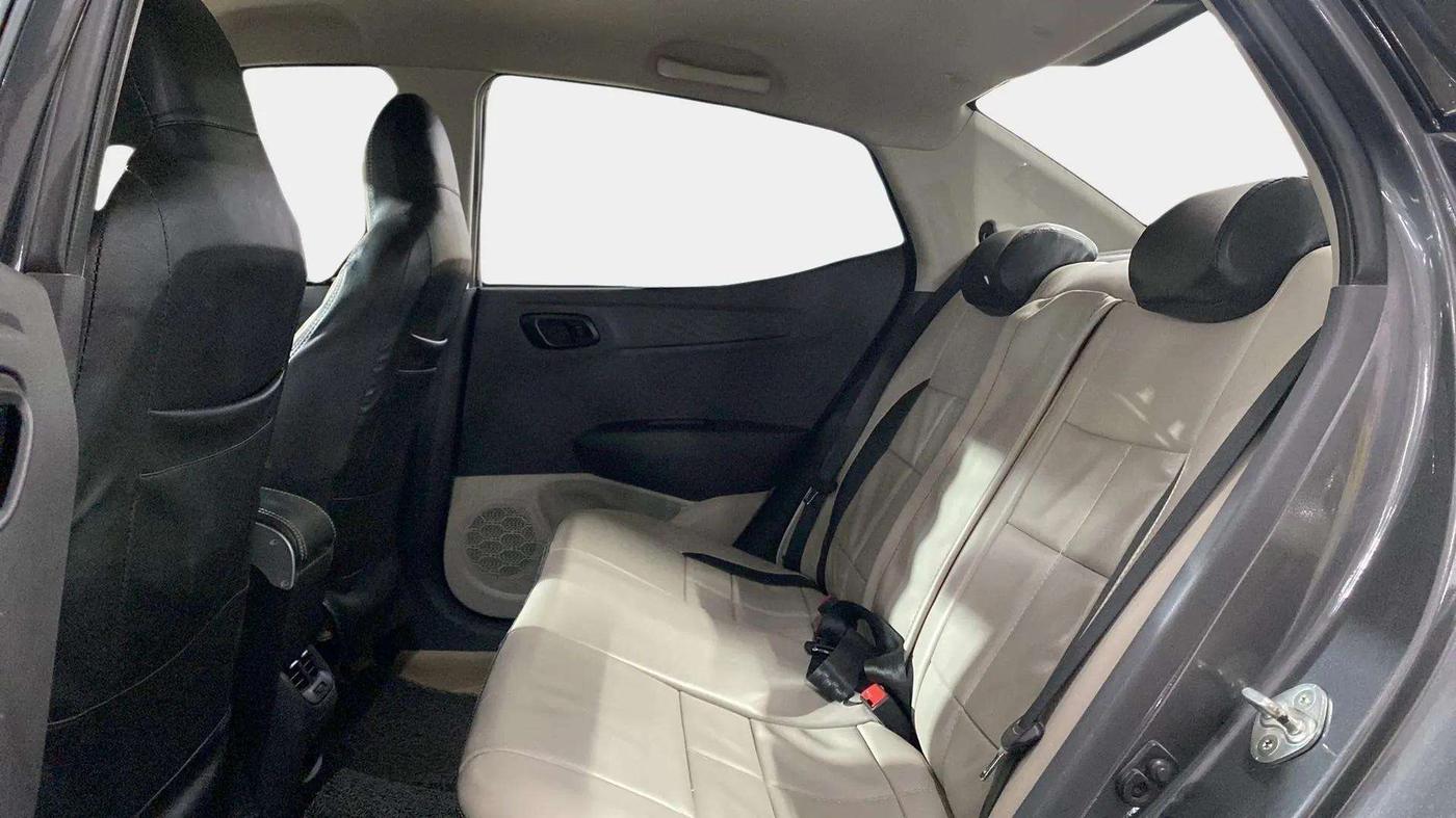2020 Hyundai AURA S 1.2 CNG, CNG, Manual, 78,245 km, Right Side Rear Door Cabin