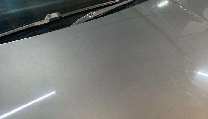 2019 Tata Harrier XT 2.0L KRYOTEC, Diesel, Manual, 59,219 km, Bonnet (hood) - Insulation cover has minor damage