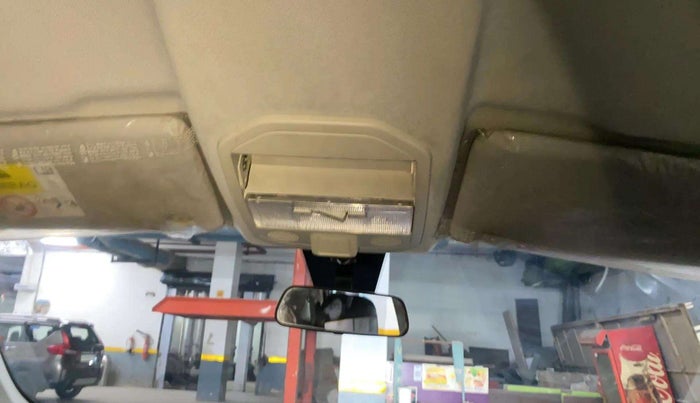 2019 Tata Harrier XT 2.0L KRYOTEC, Diesel, Manual, 59,219 km, Ceiling - Sun Glass Holder not working