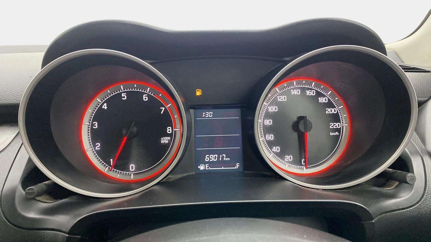 2018 Maruti Swift VXI, Petrol, Manual, 69,275 km, Odometer Image