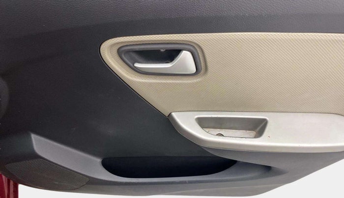 2017 Maruti Alto K10 VXI, Petrol, Manual, 99,457 km, Driver Side Door Panels Control