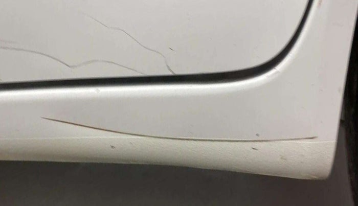 2015 Honda Brio S MT, Petrol, Manual, 80,180 km, Left running board - Slightly dented