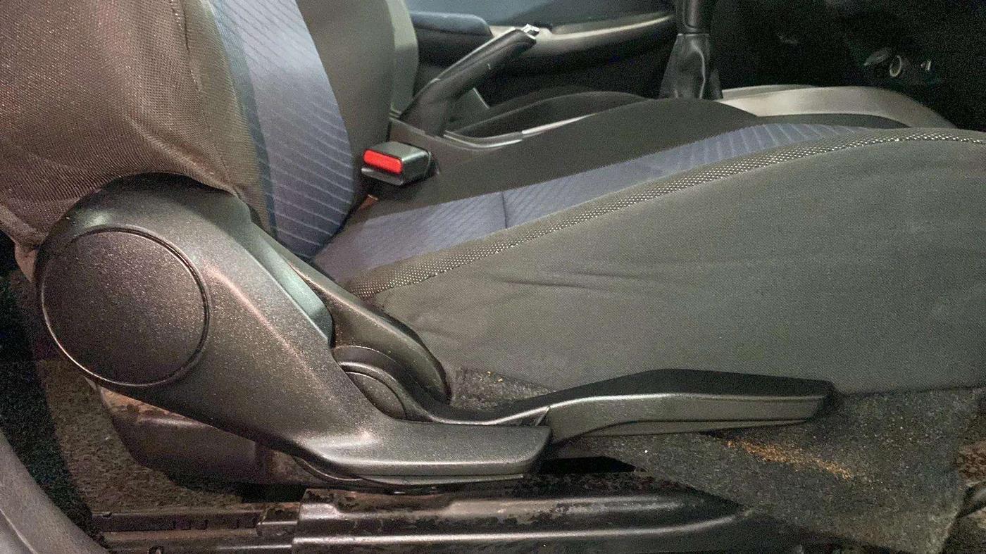 2021 Maruti Baleno ZETA PETROL 1.2, Petrol, Manual, 31,483 km, Driver Side Adjustment Panel