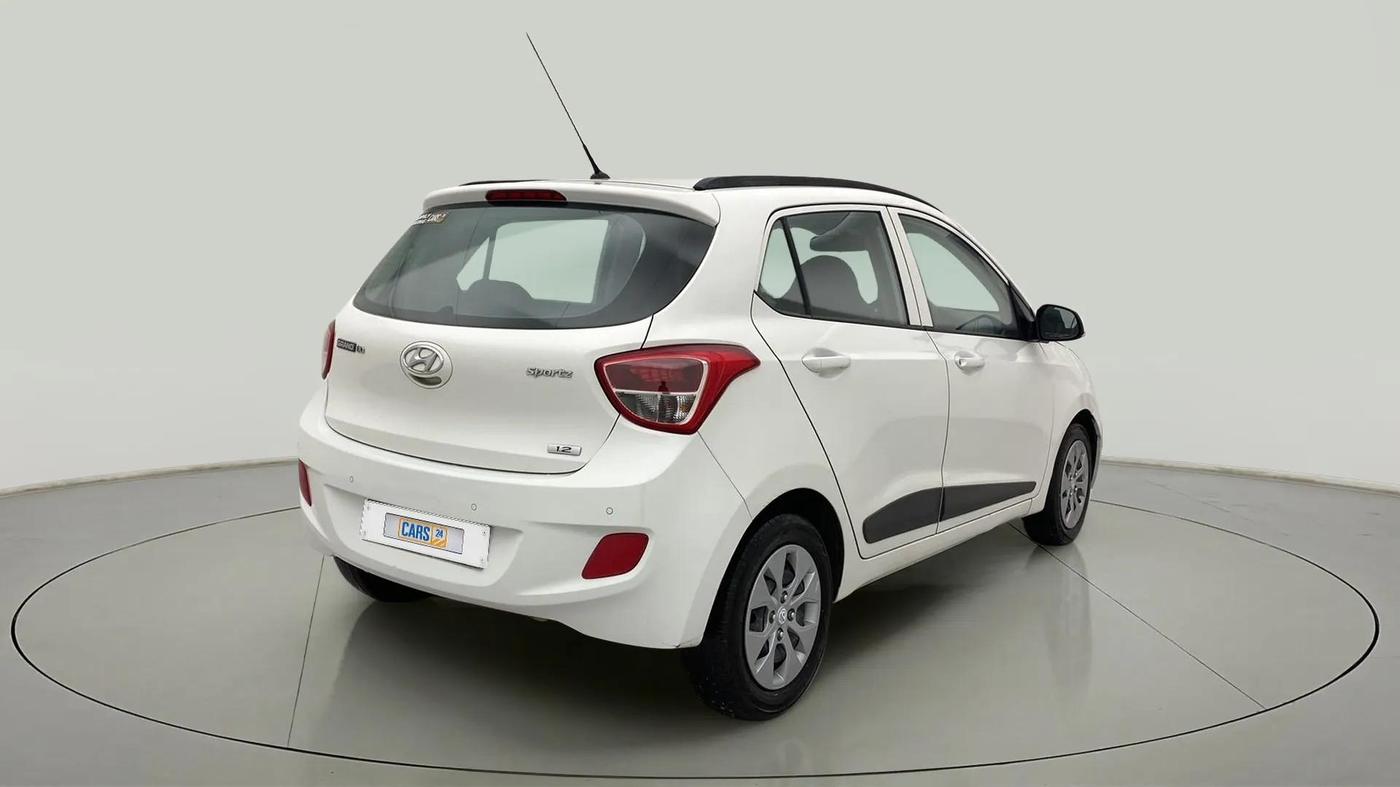 2015 Hyundai Grand i10 SPORTZ 1.2 KAPPA VTVT, Petrol, Manual, 79,938 km, Right Back Diagonal