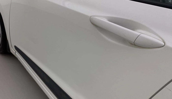 2015 Hyundai Grand i10 SPORTZ 1.2 KAPPA VTVT, Petrol, Manual, 79,938 km, Front passenger door - Slightly dented