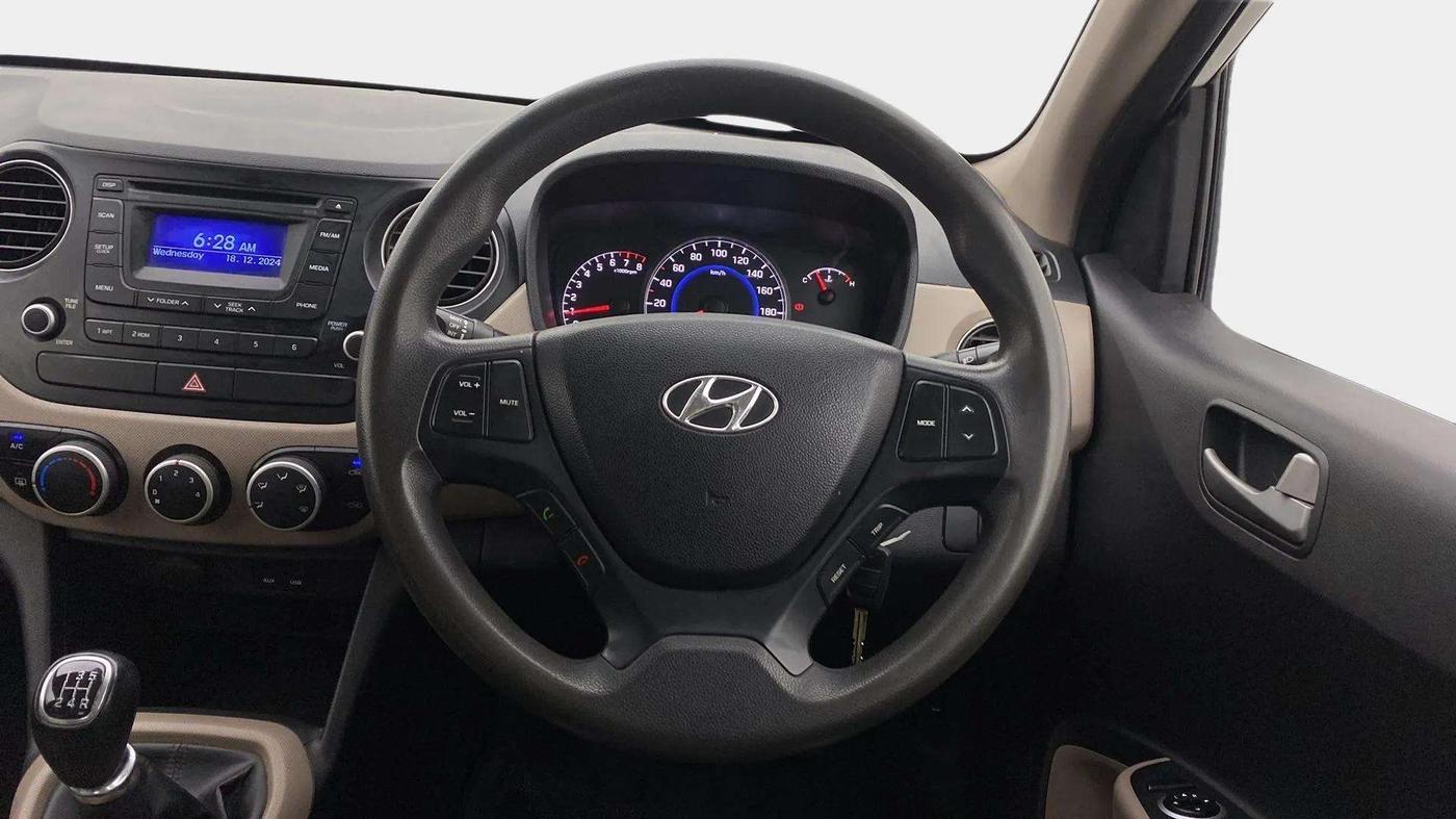 2015 Hyundai Grand i10 SPORTZ 1.2 KAPPA VTVT, Petrol, Manual, 79,938 km, Steering Wheel Close Up