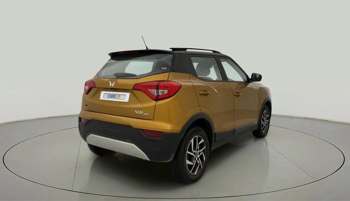 2022 Mahindra XUV300 W8(O) 1.2 PETROL DUAL TONE, Petrol, Manual, 11,812 km, Right Back Diagonal