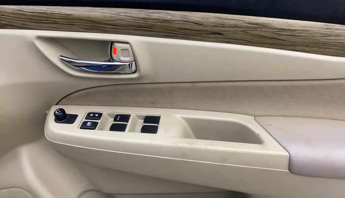 2019 Maruti Ciaz DELTA 1.5 SHVS MT PETROL, Petrol, Manual, 41,616 km, Driver Side Door Panels Control