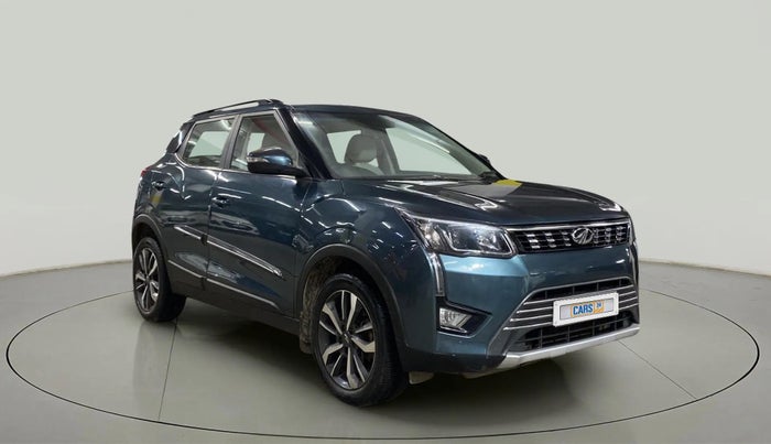 2021 Mahindra XUV300 W8 (O) 1.2 PETROL AMT, Petrol, Automatic, 48,378 km, Right Front Diagonal