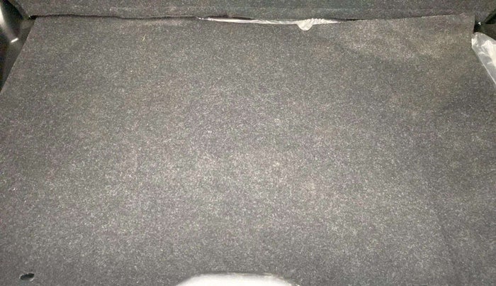 2021 Maruti Swift LXI, Petrol, Manual, 38,423 km, Boot Inside