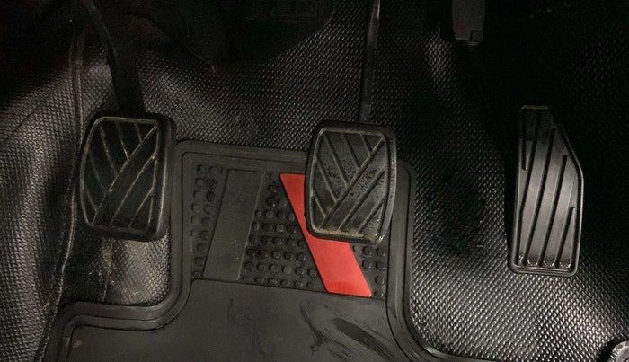 2021 Maruti Swift LXI, Petrol, Manual, 38,423 km, Pedals