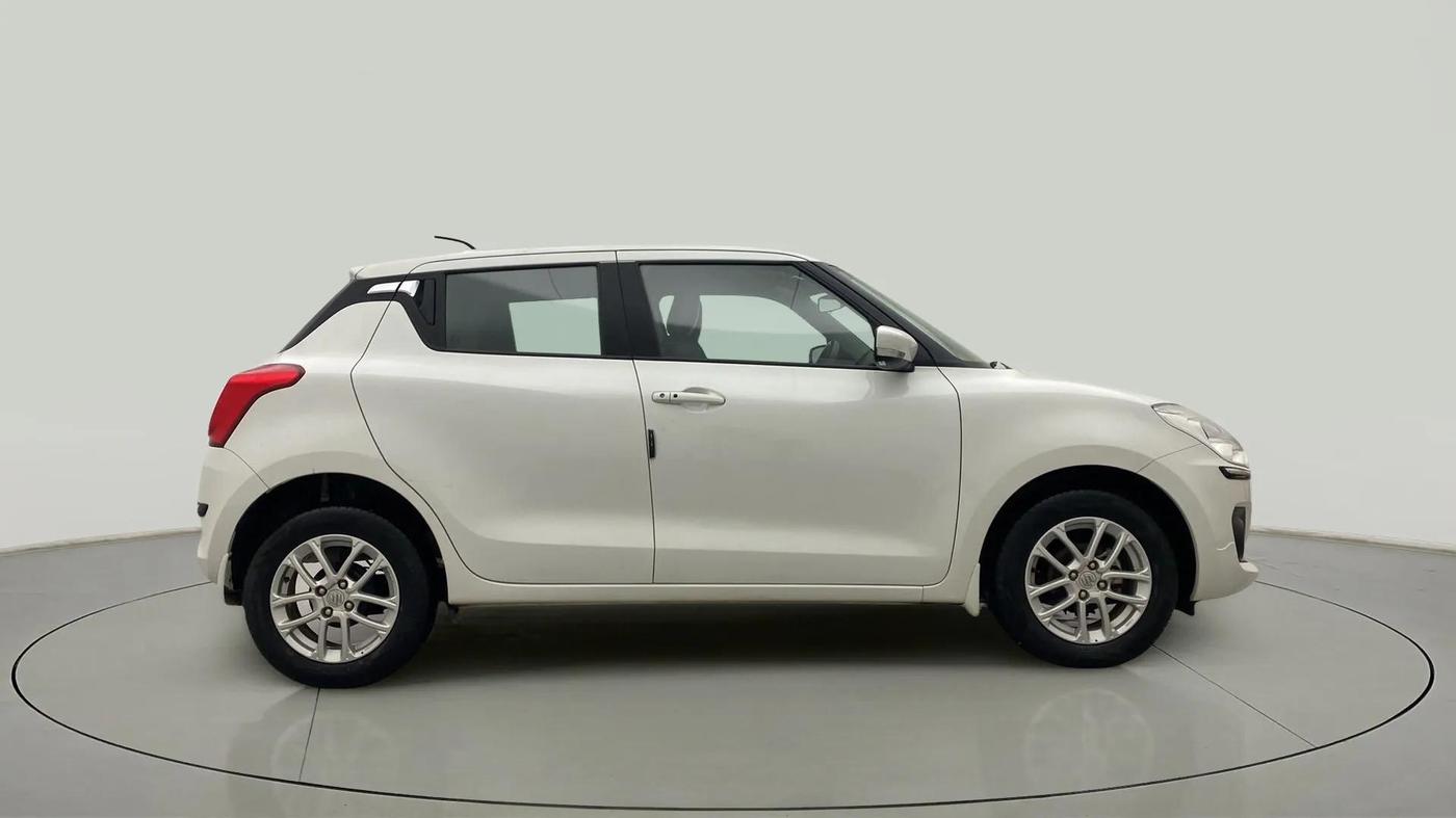 2019 Maruti Swift ZXI AMT, Petrol, Automatic, 15,653 km, Right Side View