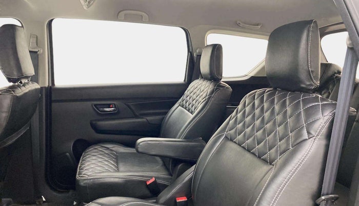 2020 Maruti XL6 ZETA MT, Petrol, Manual, 42,172 km, Right Side Rear Door Cabin