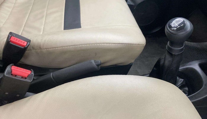 2014 Maruti Wagon R 1.0 LXI, Petrol, Manual, 82,245 km, Gear Lever